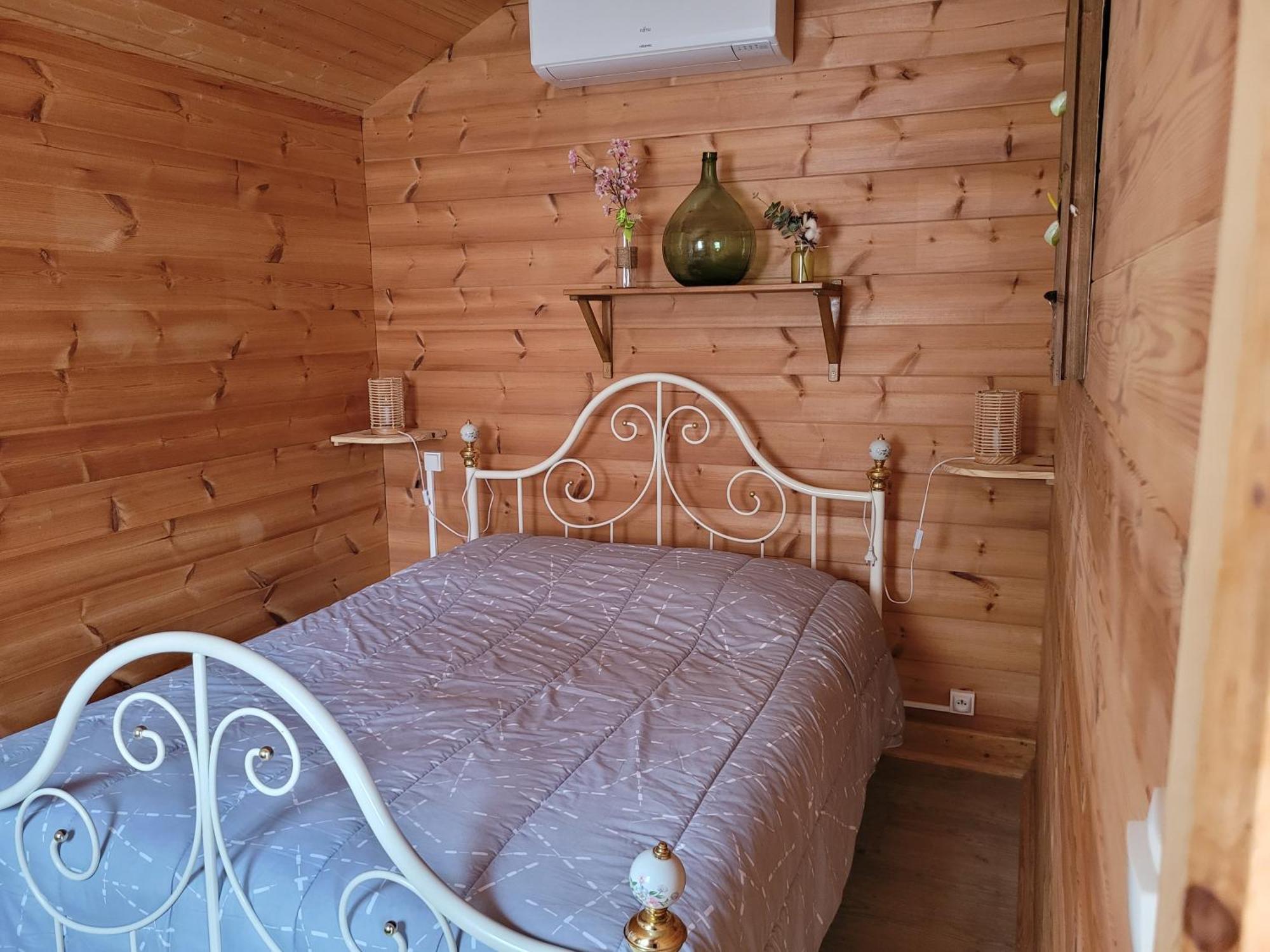 Au Petit Chalet Gigouzac Buitenkant foto